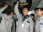 <b>大學(xué)生就業(yè)成本高 技術(shù)人才零障礙求職惹人羨</b>
